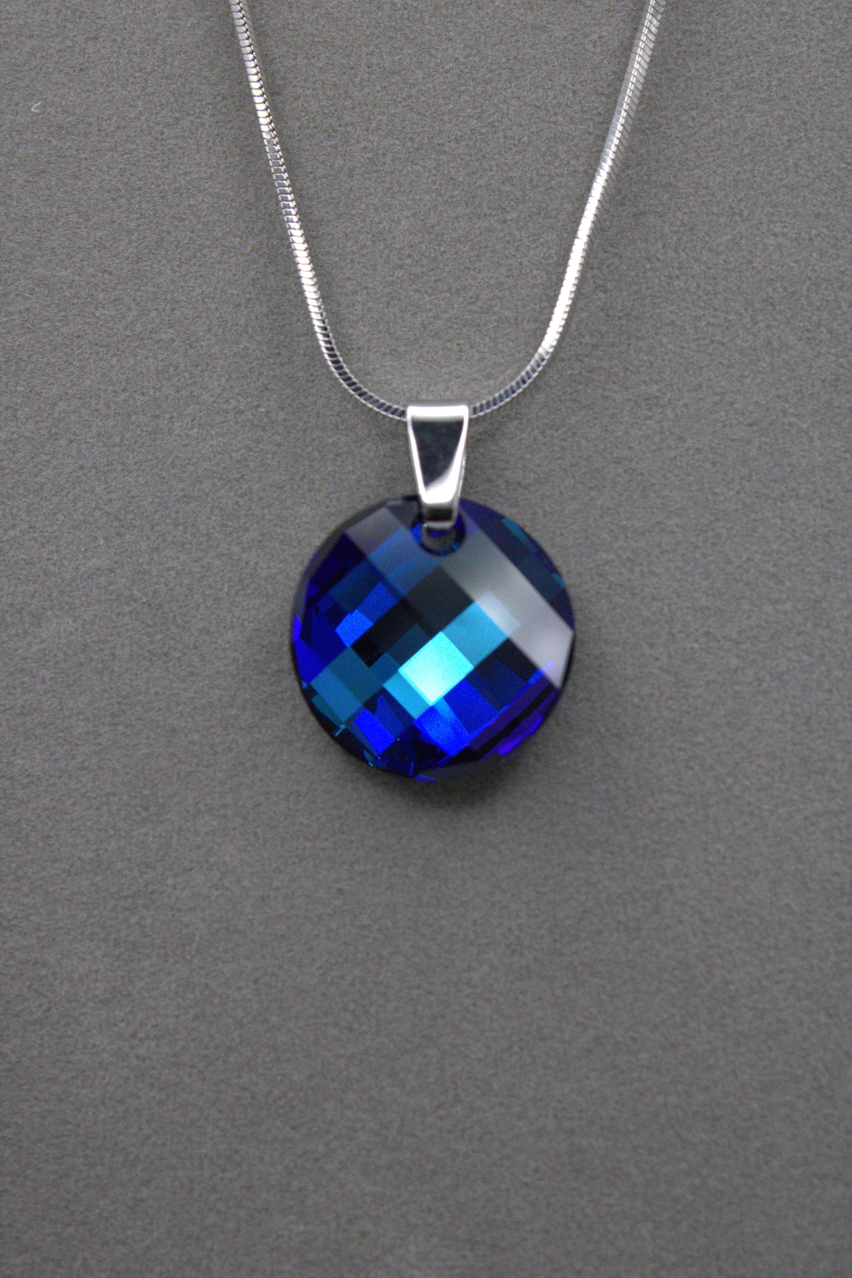 18mm Twist Necklace made with Swarovski Crystals PP - Image 2